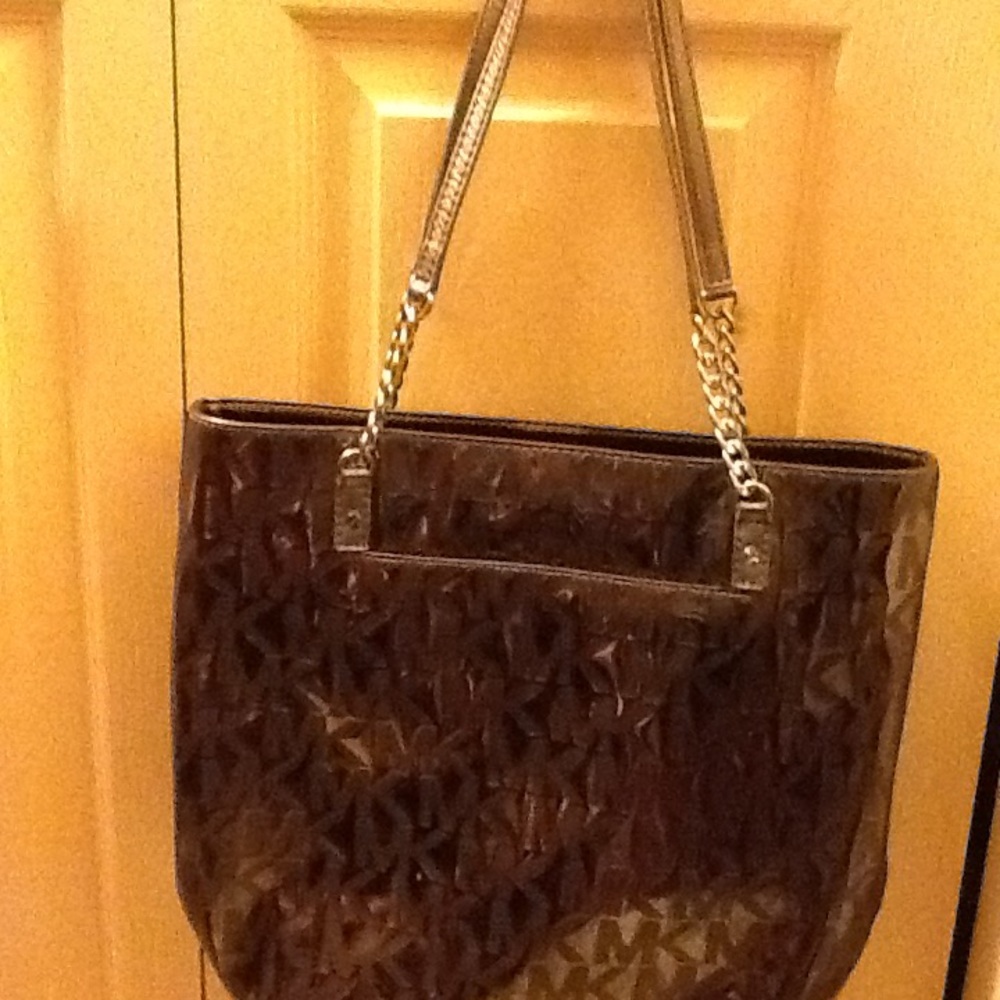 Handbags - Picture 2 of 2